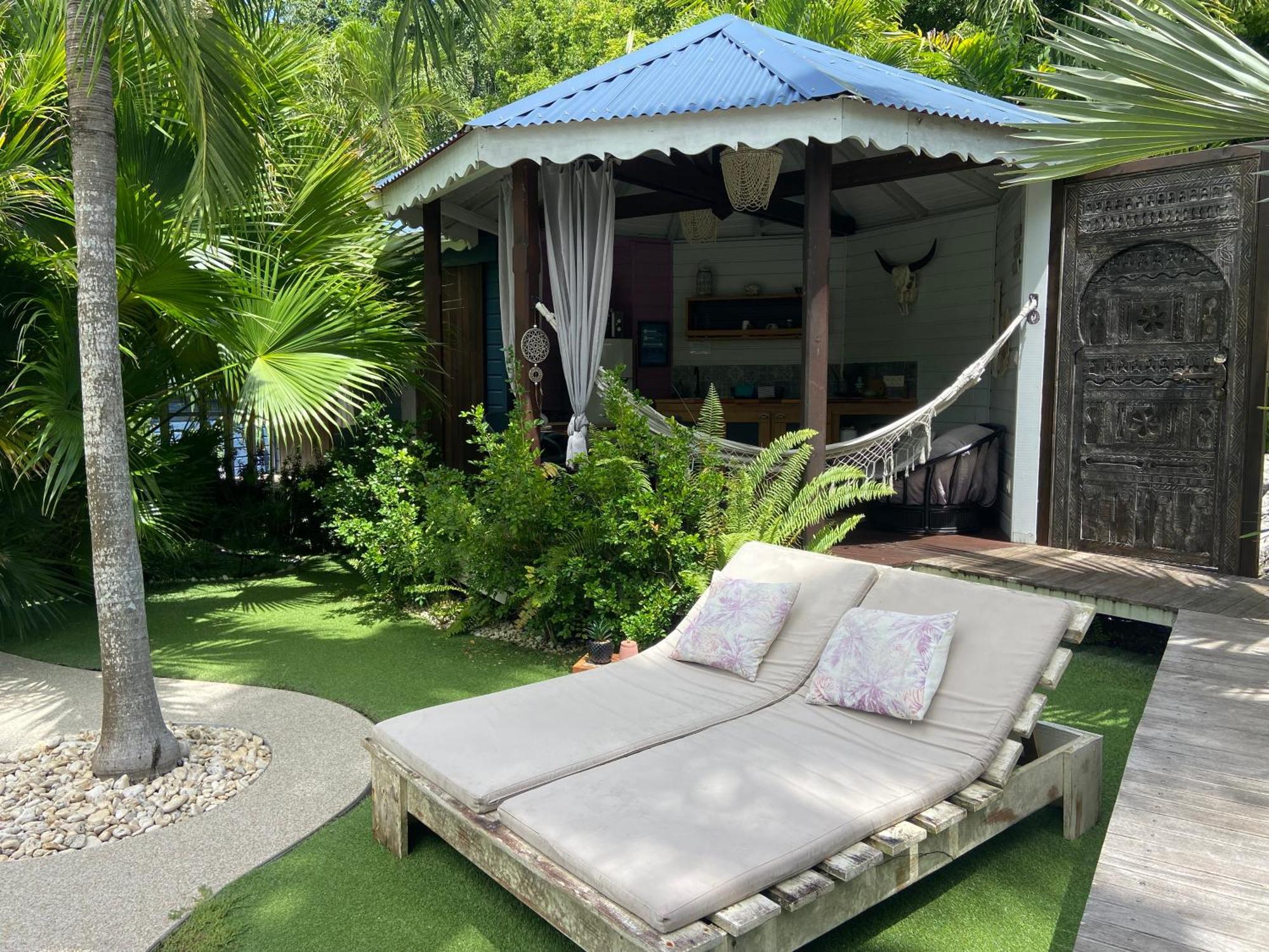 Tiki Paradise Lodge Fwi Sainte-Anne  Extérieur photo